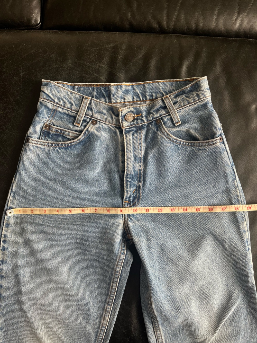 Levi's Relaxed Straight Jeans in Light Blue Wash - Picture 8 of 11